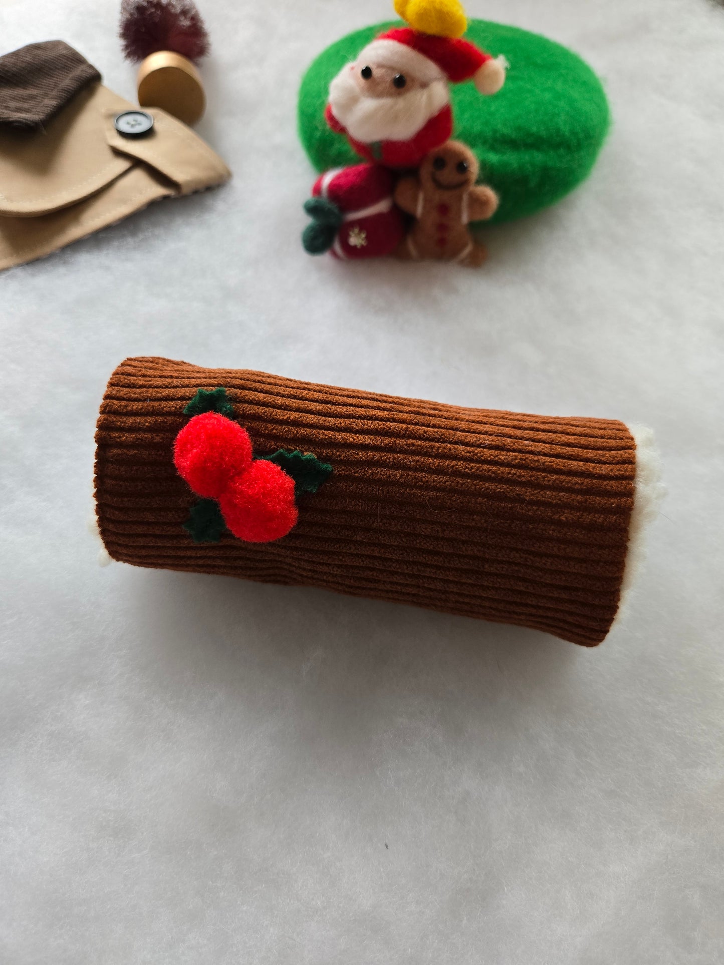 Log Cake Crinkle Catnip Toy