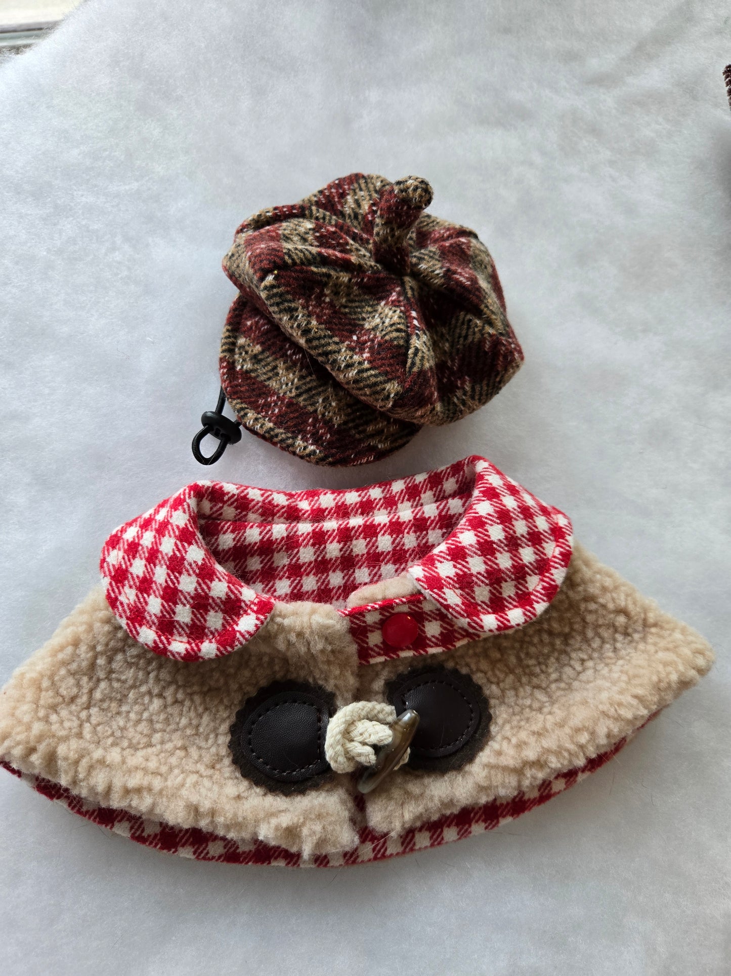 Mont Blanc Ski Lodge Pet Cape