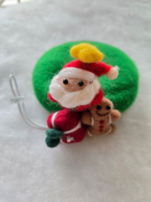 Le Petit Santa Pet Beret