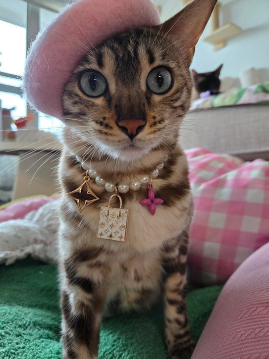 Louis Meowton White Pet Necklace