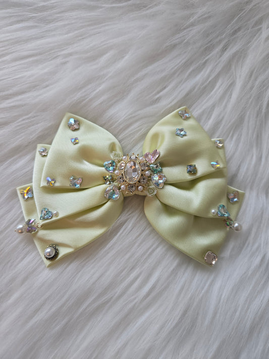 La Perle Satin Bow (En Couture collection)