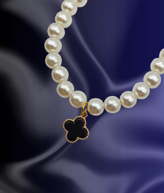 Van C Arpaw Pet Necklace