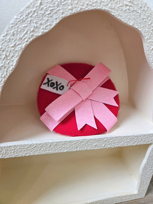 XOXO Gift Box Pet Beret