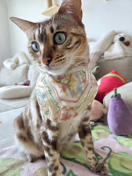 Ivory Garden Pet Bandana (2-way wear)