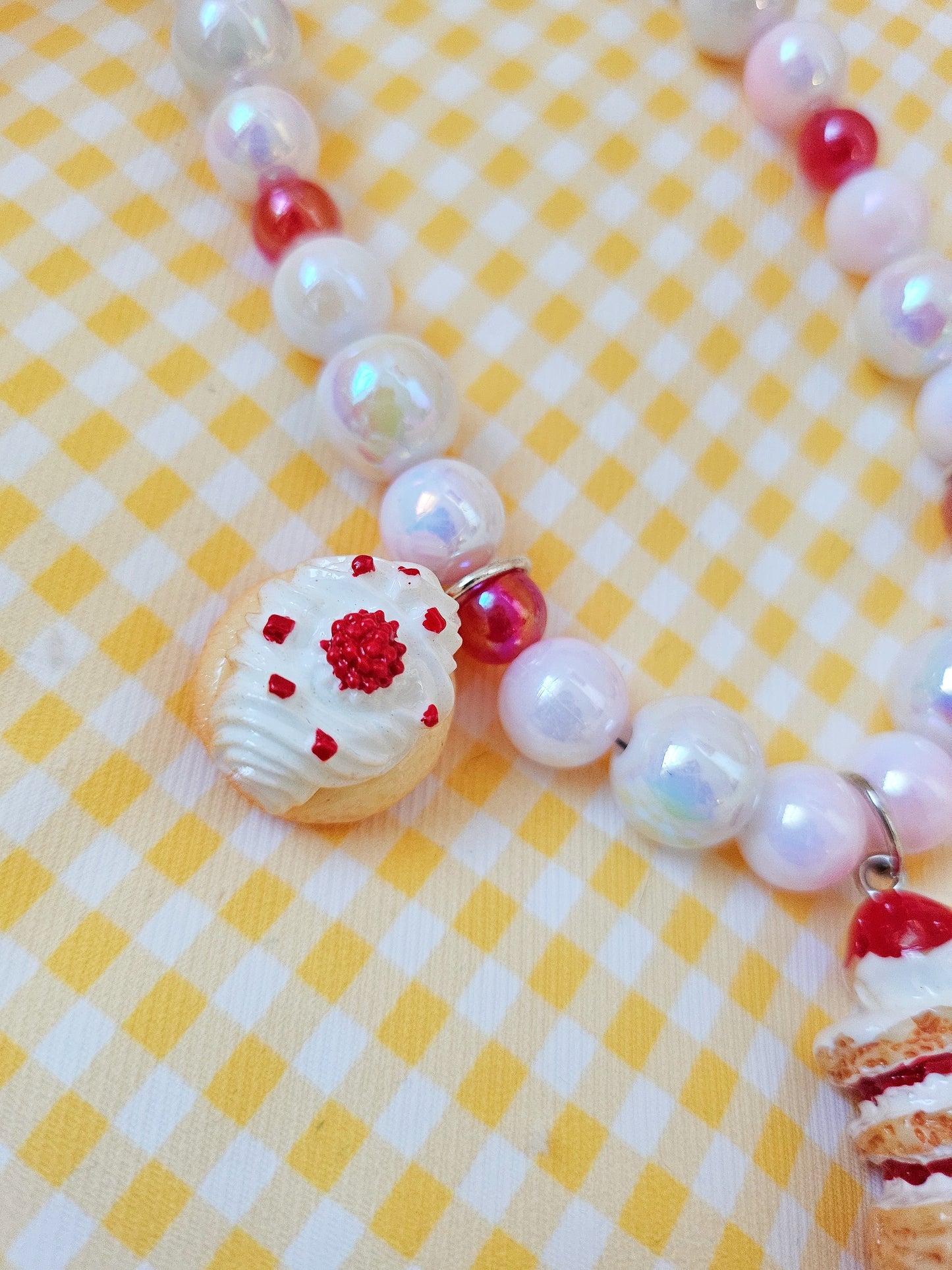 Crème de la crème pet necklace