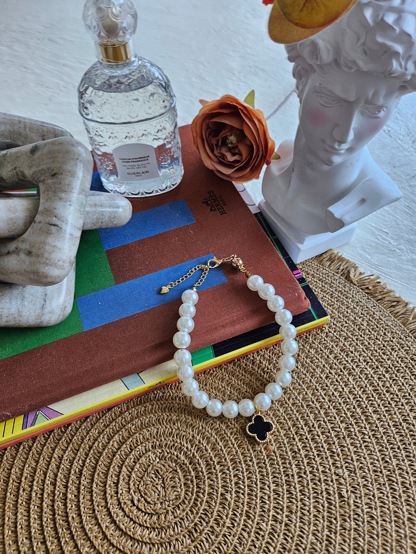 Van C Arpaw Pet Necklace
