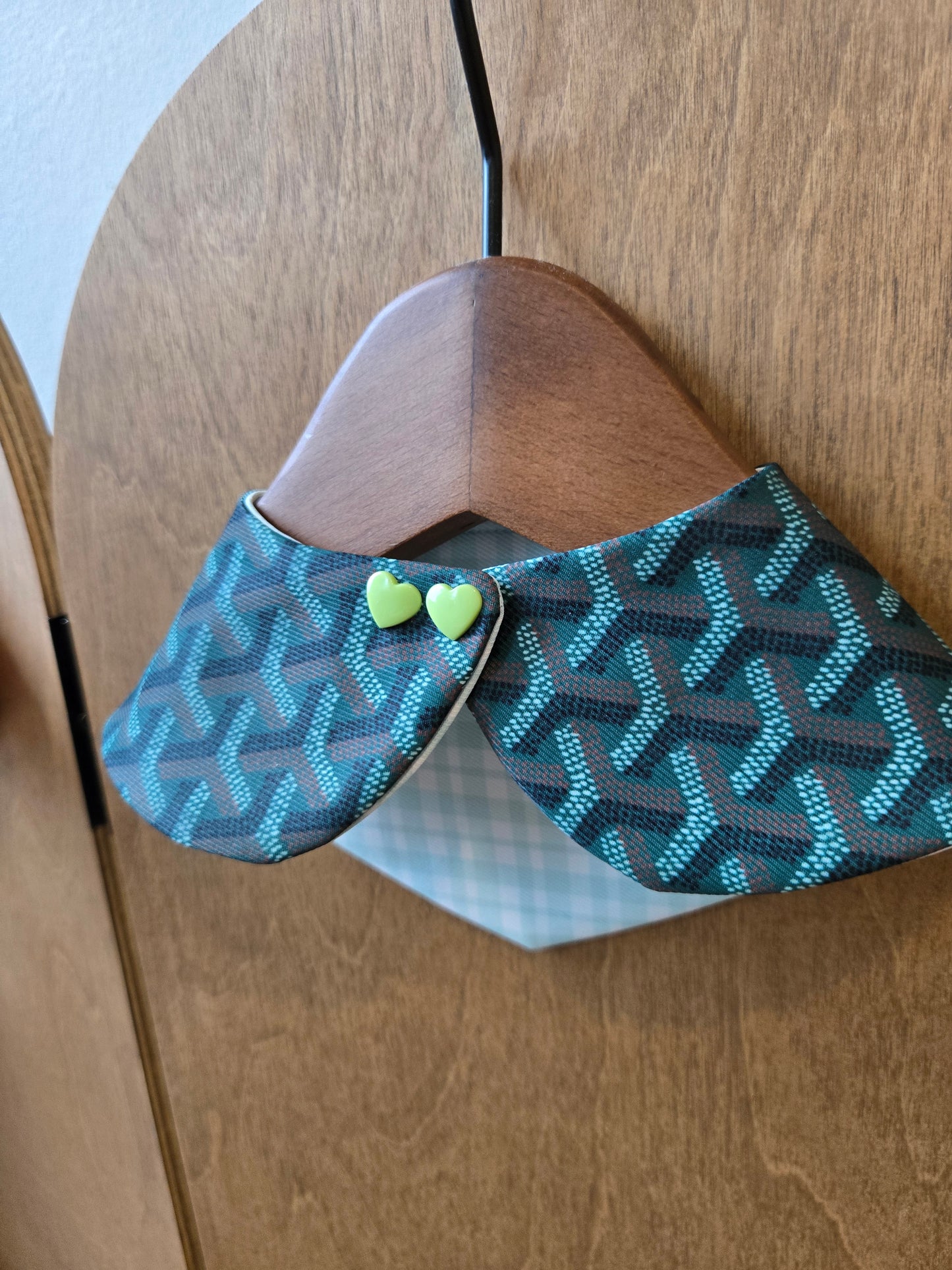 Grrryard Green Pet Bandana (reversible 4-way wear)