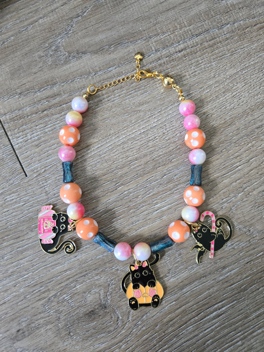 La Chat Sucrée (“The Sweet Cat”) Pet Necklace
