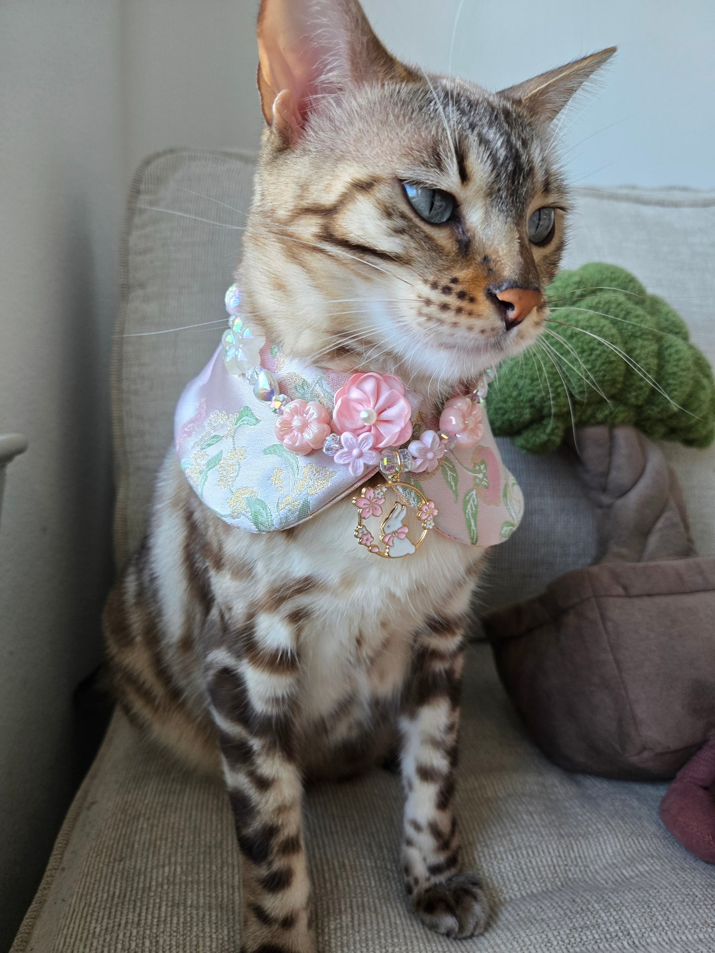 Hare in Bloom Silk Pet Bandana (4-way wear)