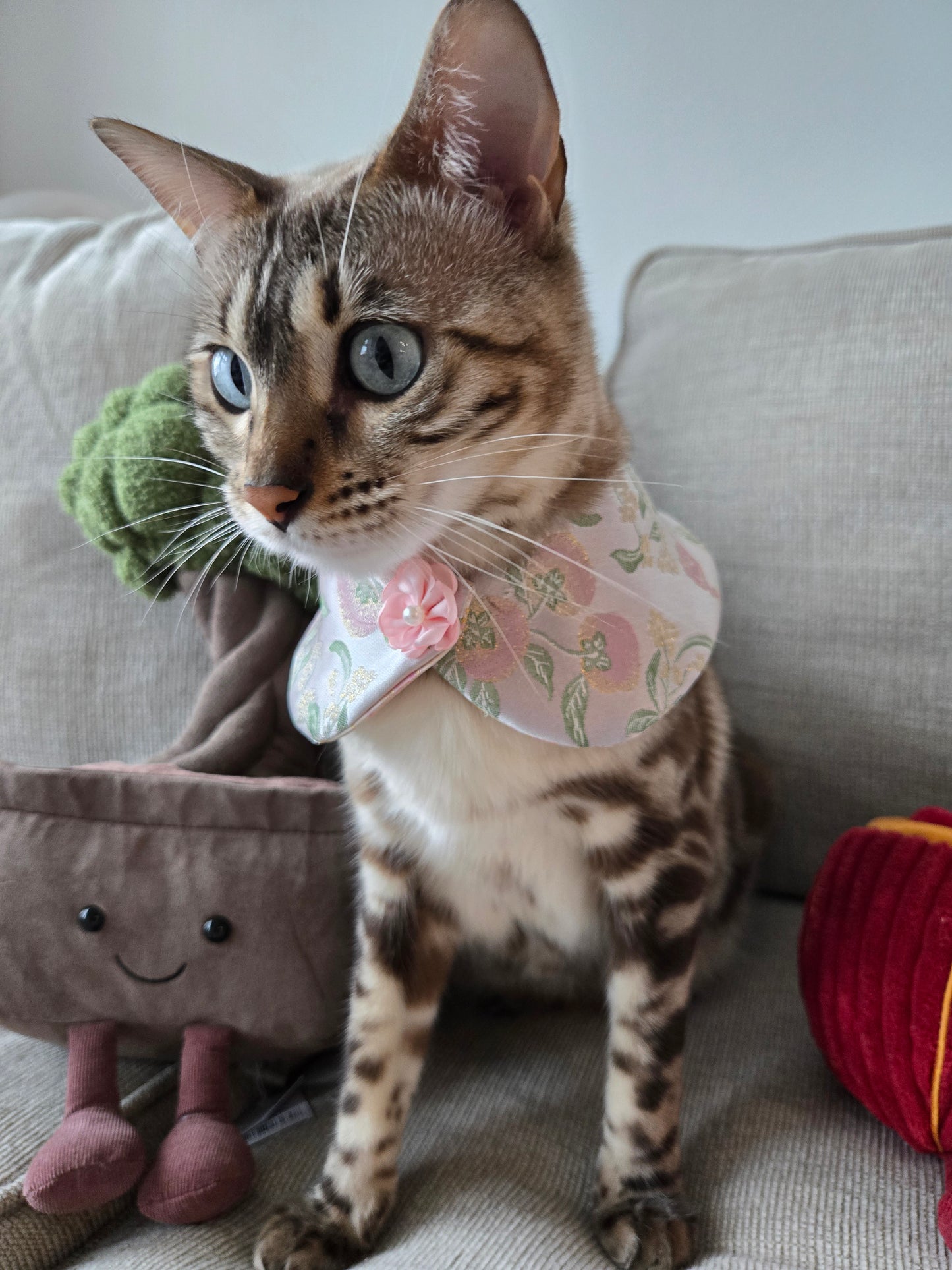 Hare in Bloom Silk Pet Bandana (4-way wear)