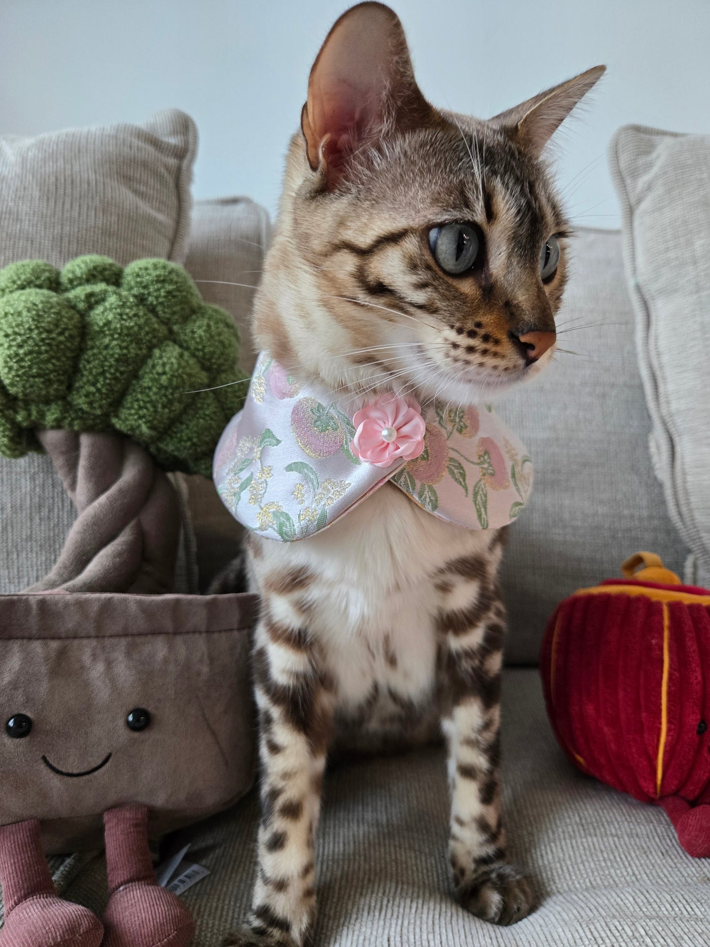 Hare in Bloom Silk Pet Bandana (4-way wear)