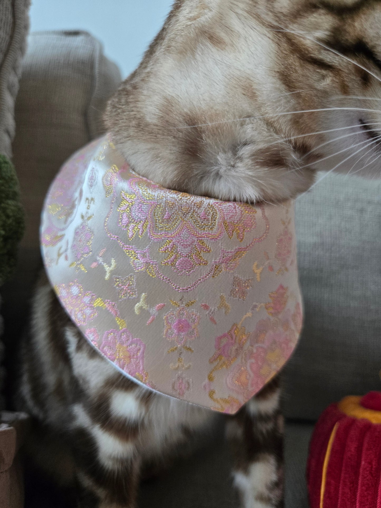 Hare in Bloom Silk Pet Bandana (4-way wear)