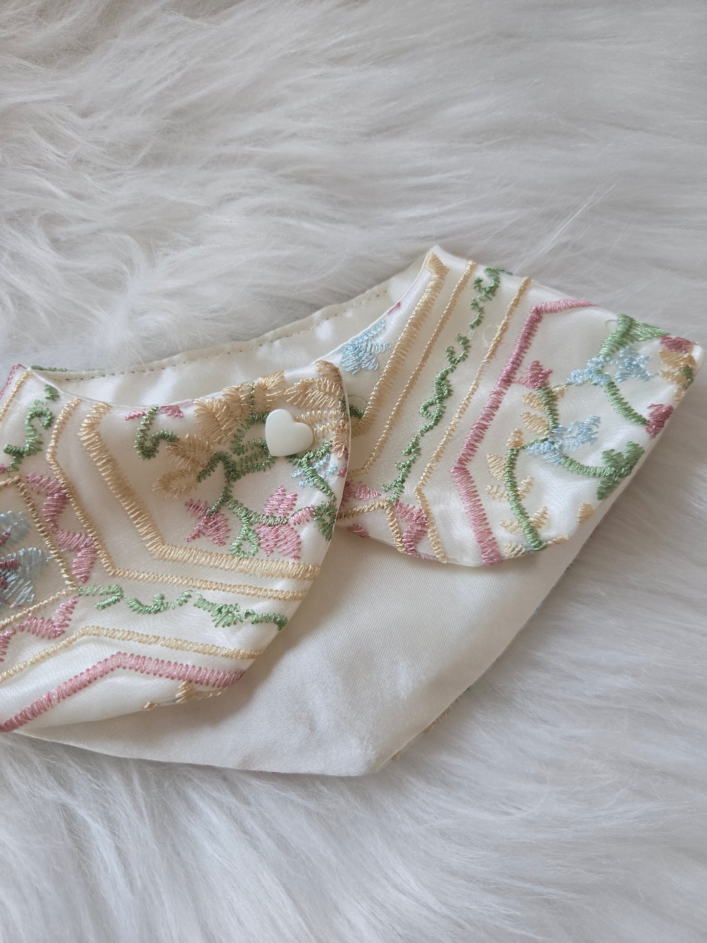 Ivory Garden Pet Bandana (2-way wear)