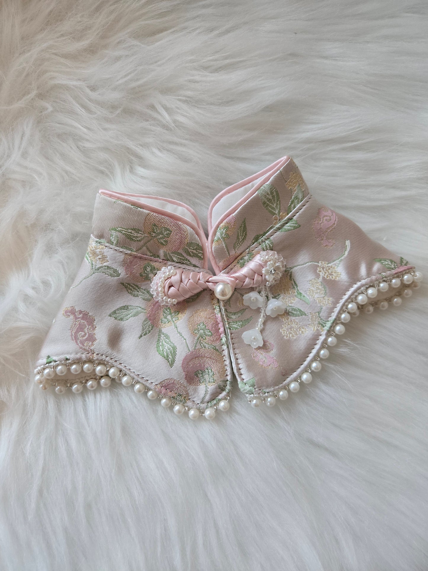 Auspicious Knot Pet Bandana (Pink)