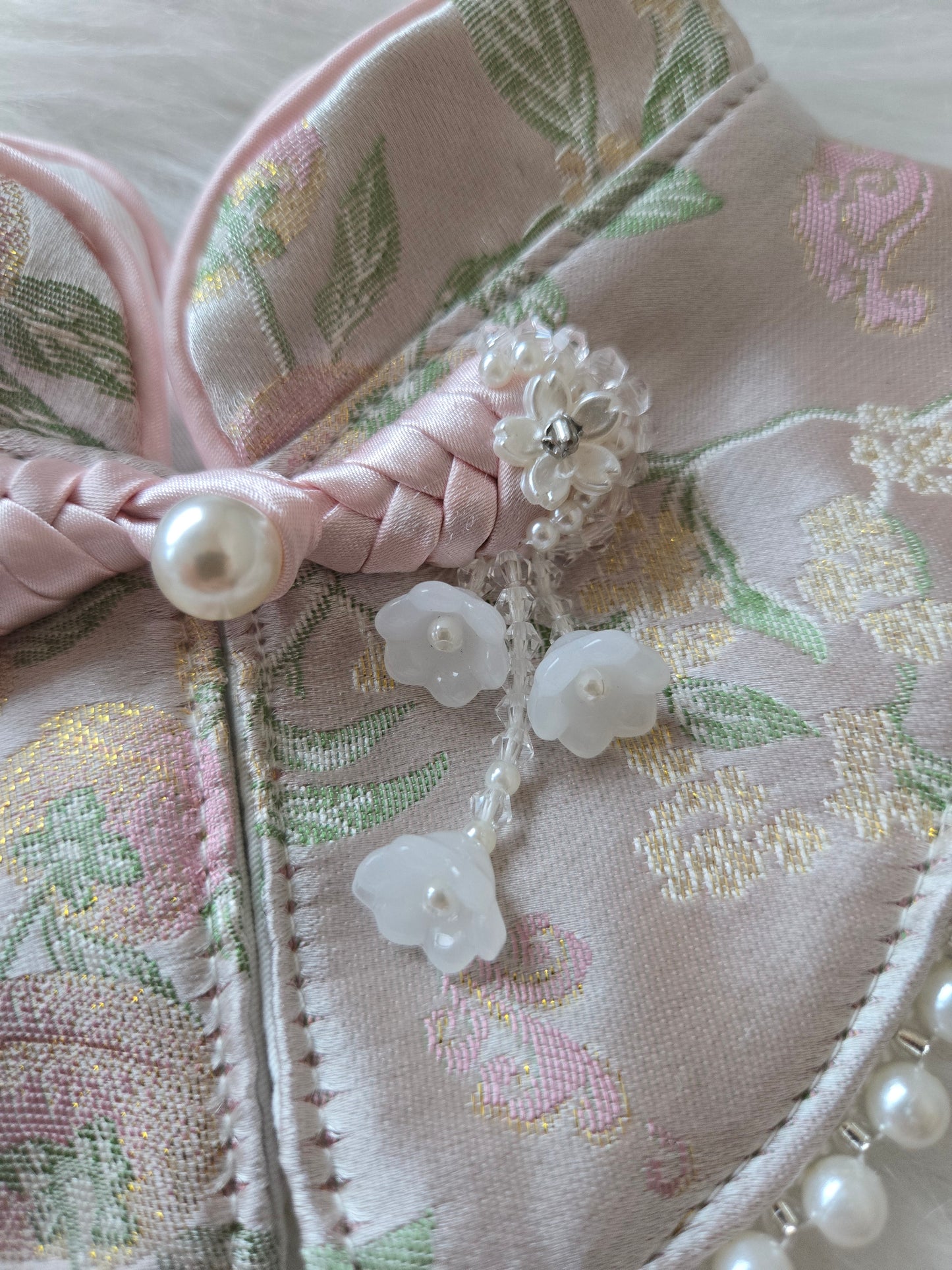 Auspicious Knot Pet Bandana (Pink)