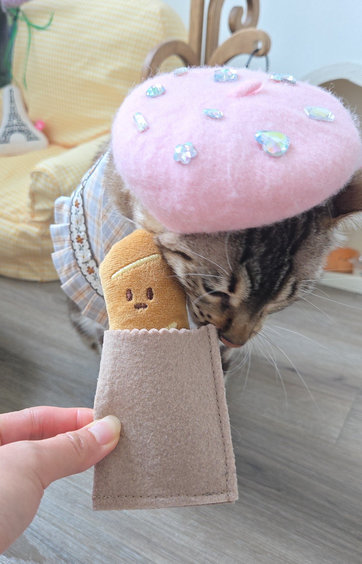 La Baguette Catnip Toy