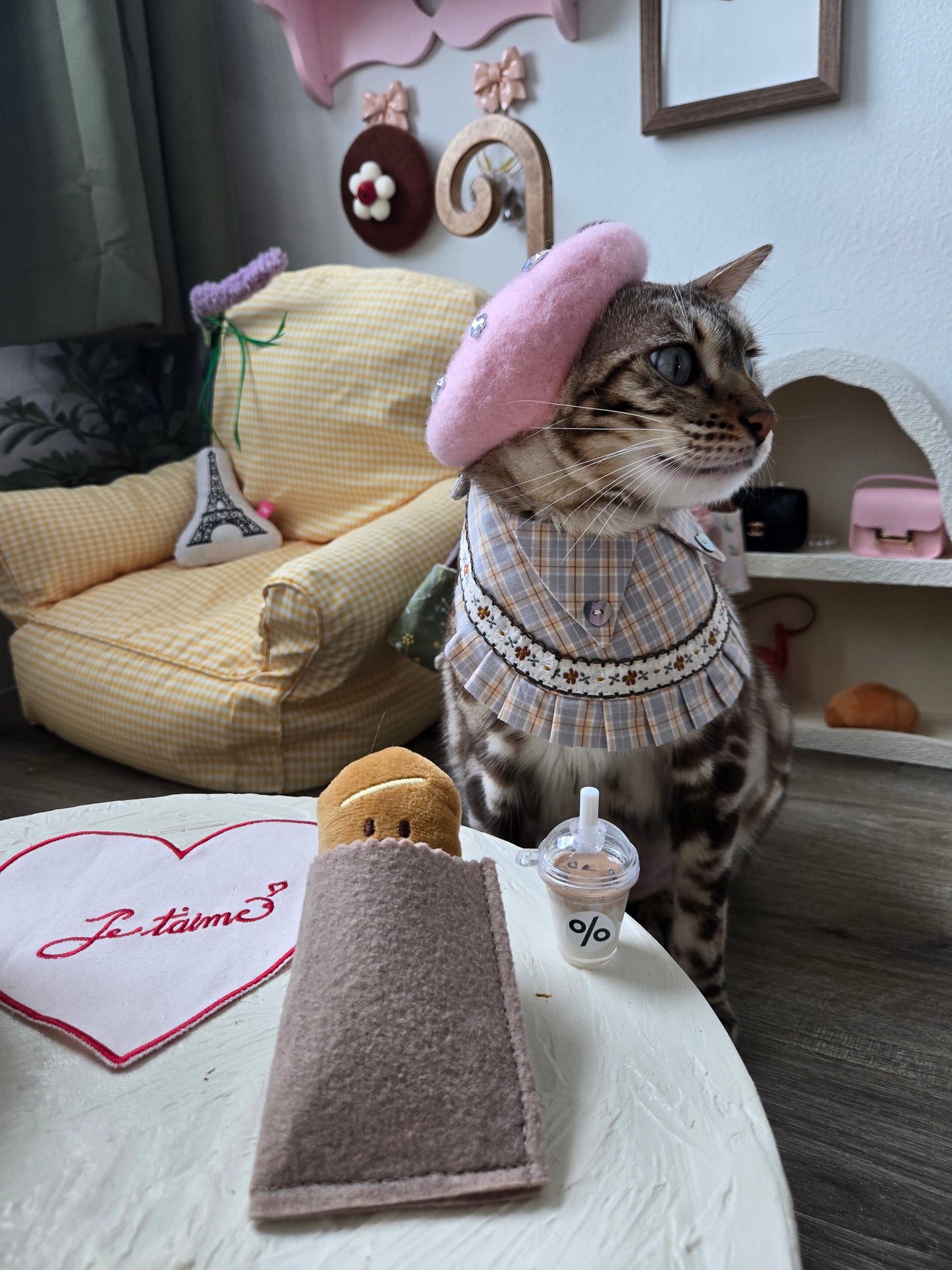 La Baguette Catnip Toy