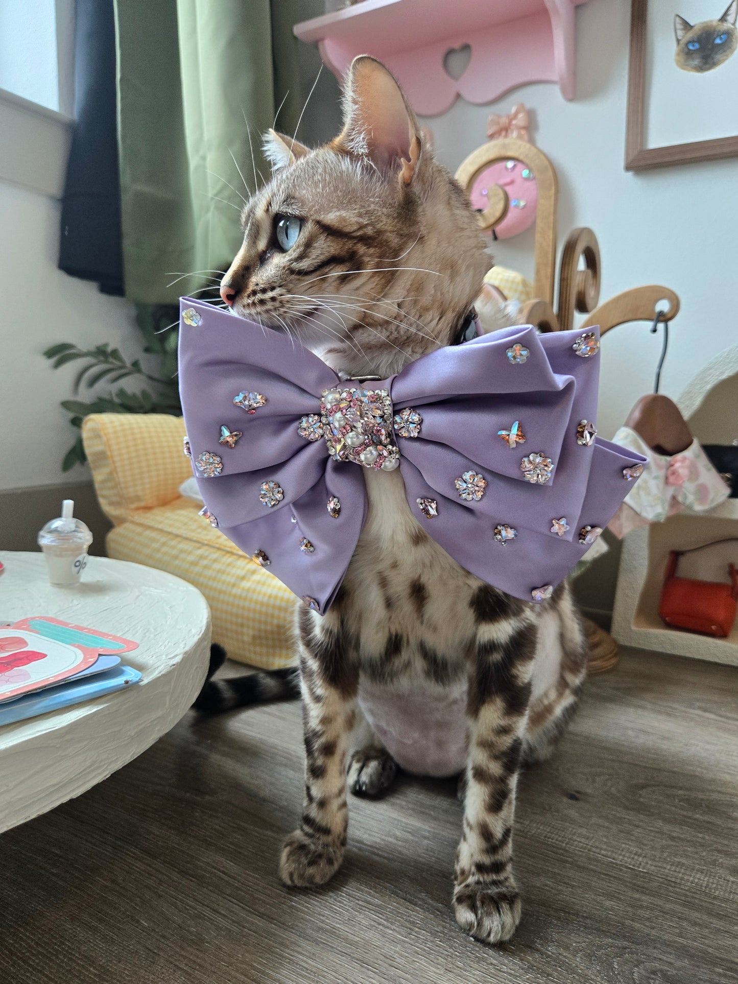 Le Grand Bijou Satin Bow (En Couture collection)