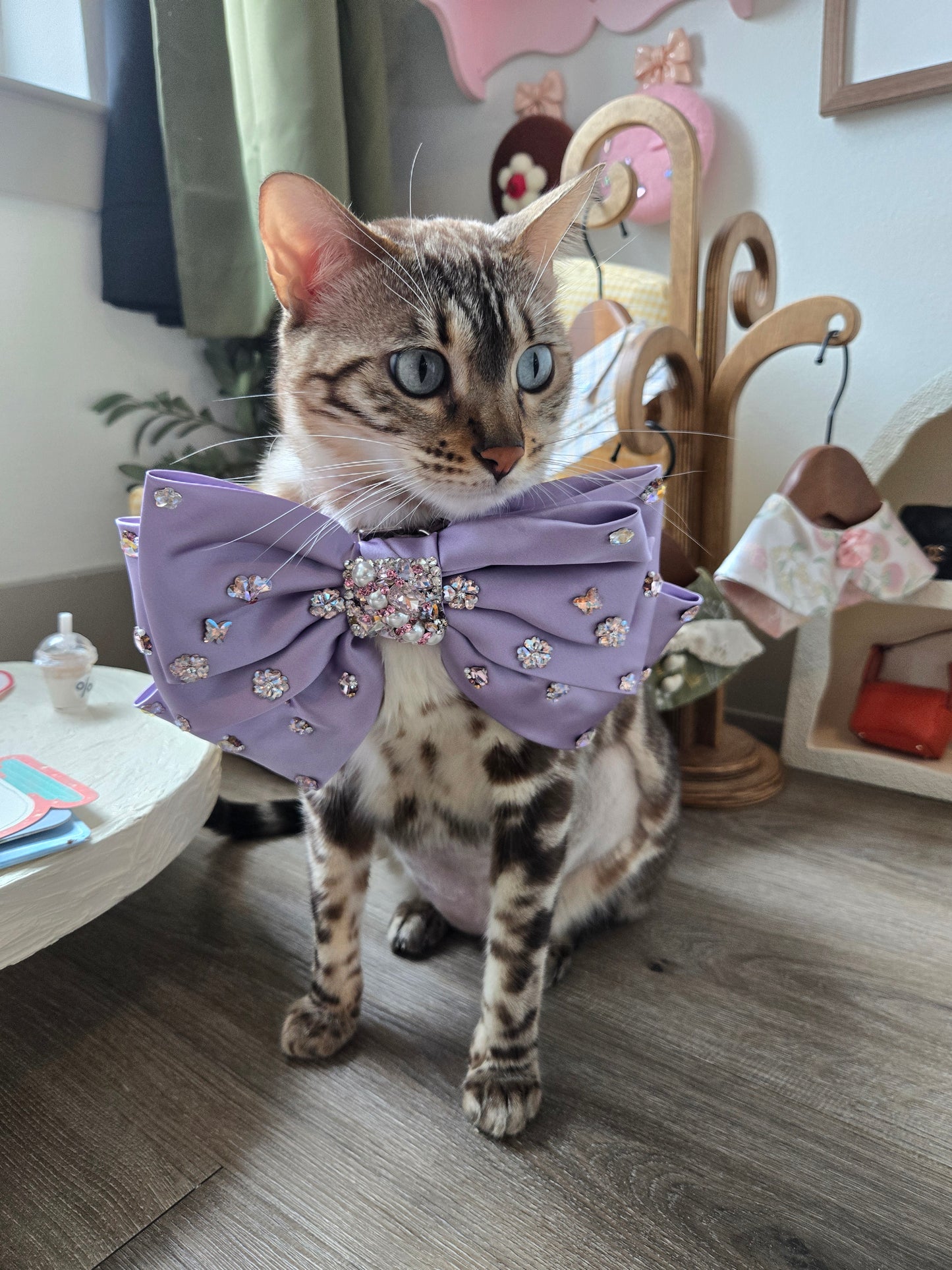 Le Grand Bijou Satin Bow (En Couture collection)