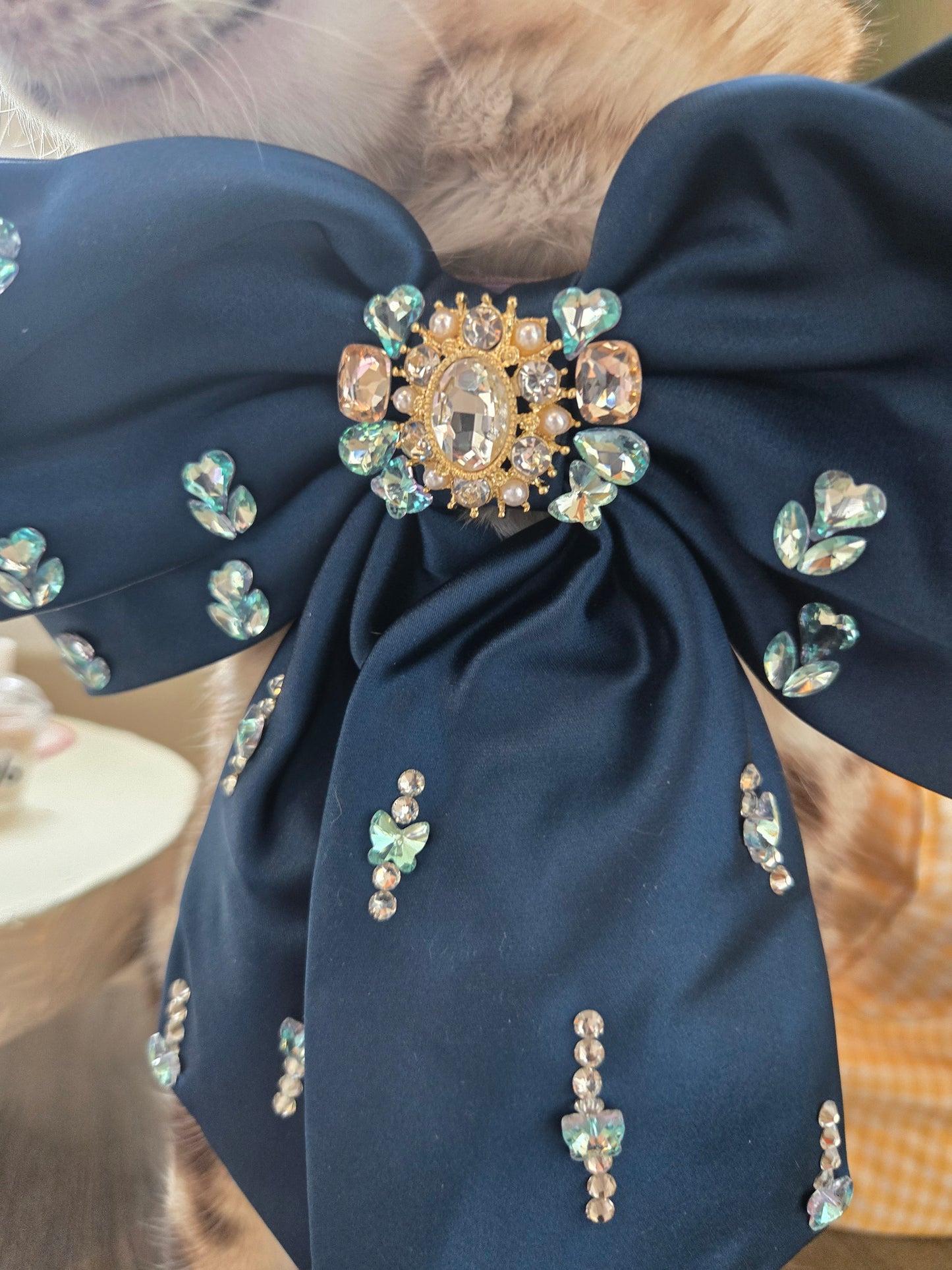 L’Opéra Satin Bow (En Couture collection)