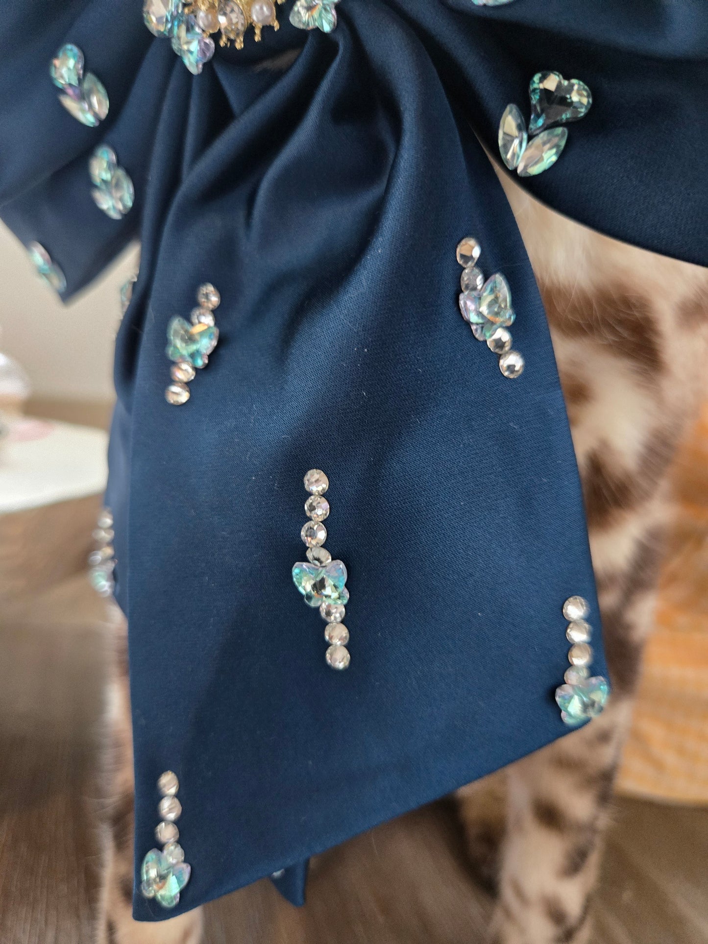 L’Opéra Satin Bow (En Couture collection)