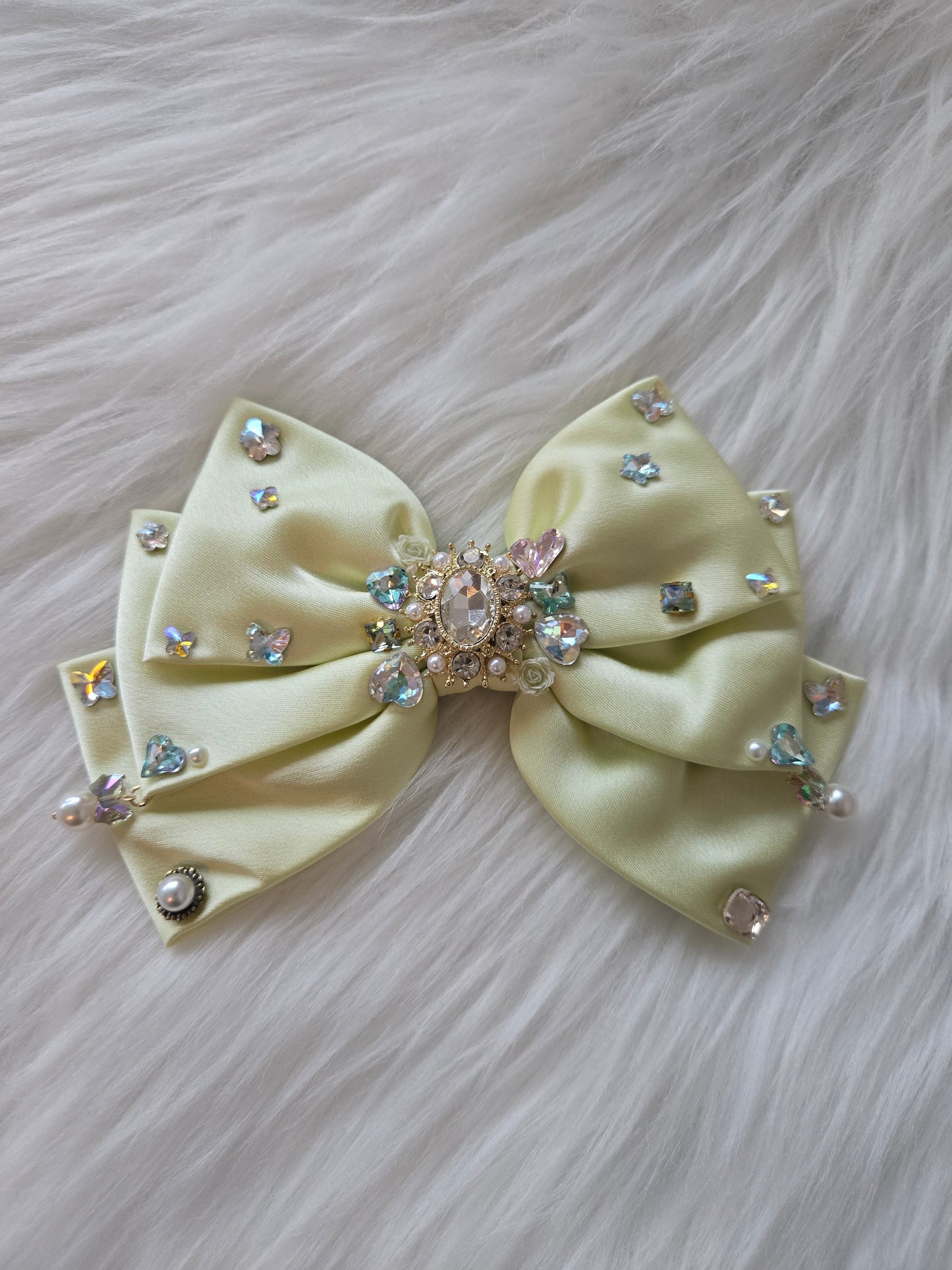 La Perle Satin Bow (En Couture collection)