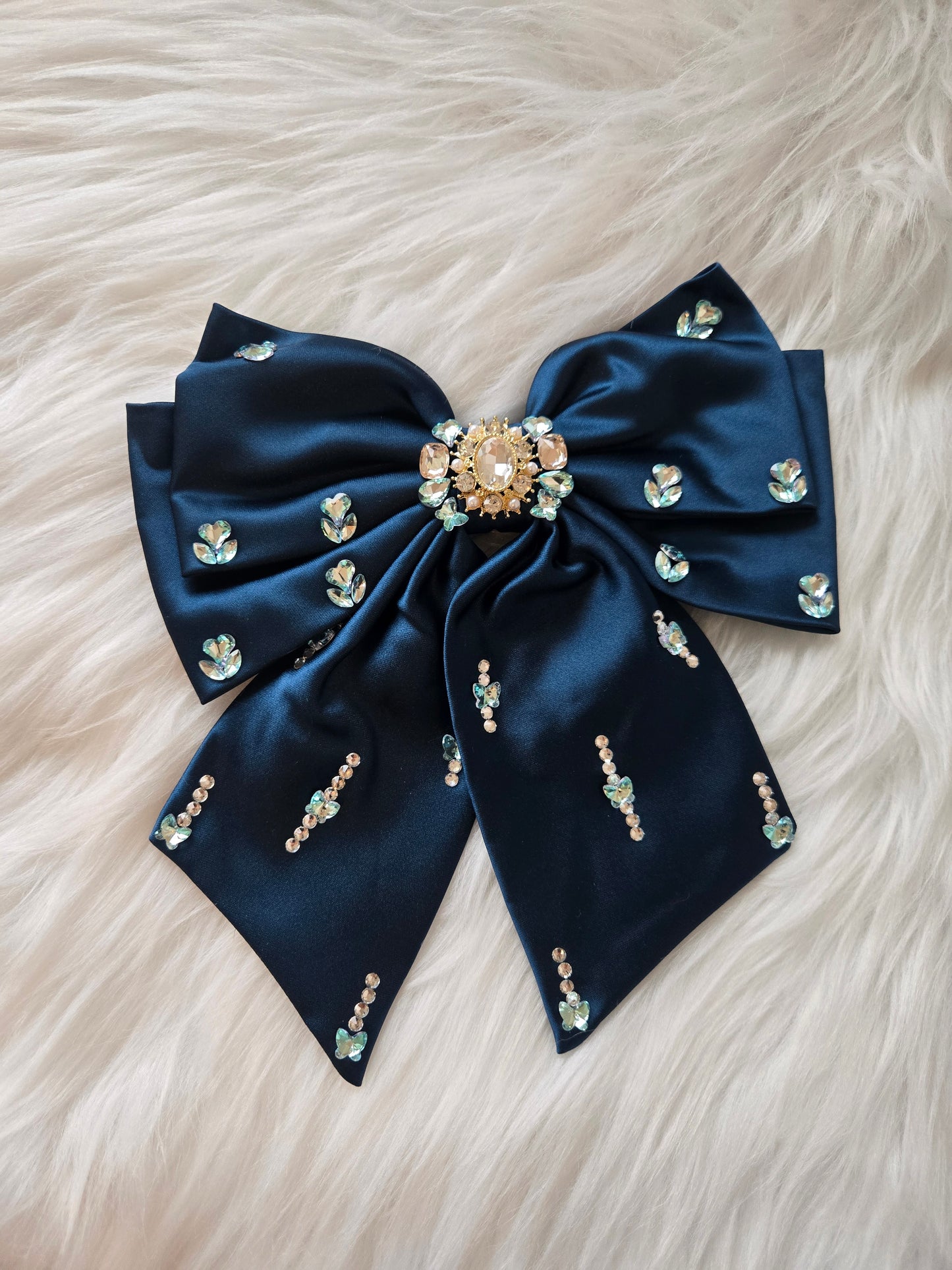 L’Opéra Satin Bow (En Couture collection)