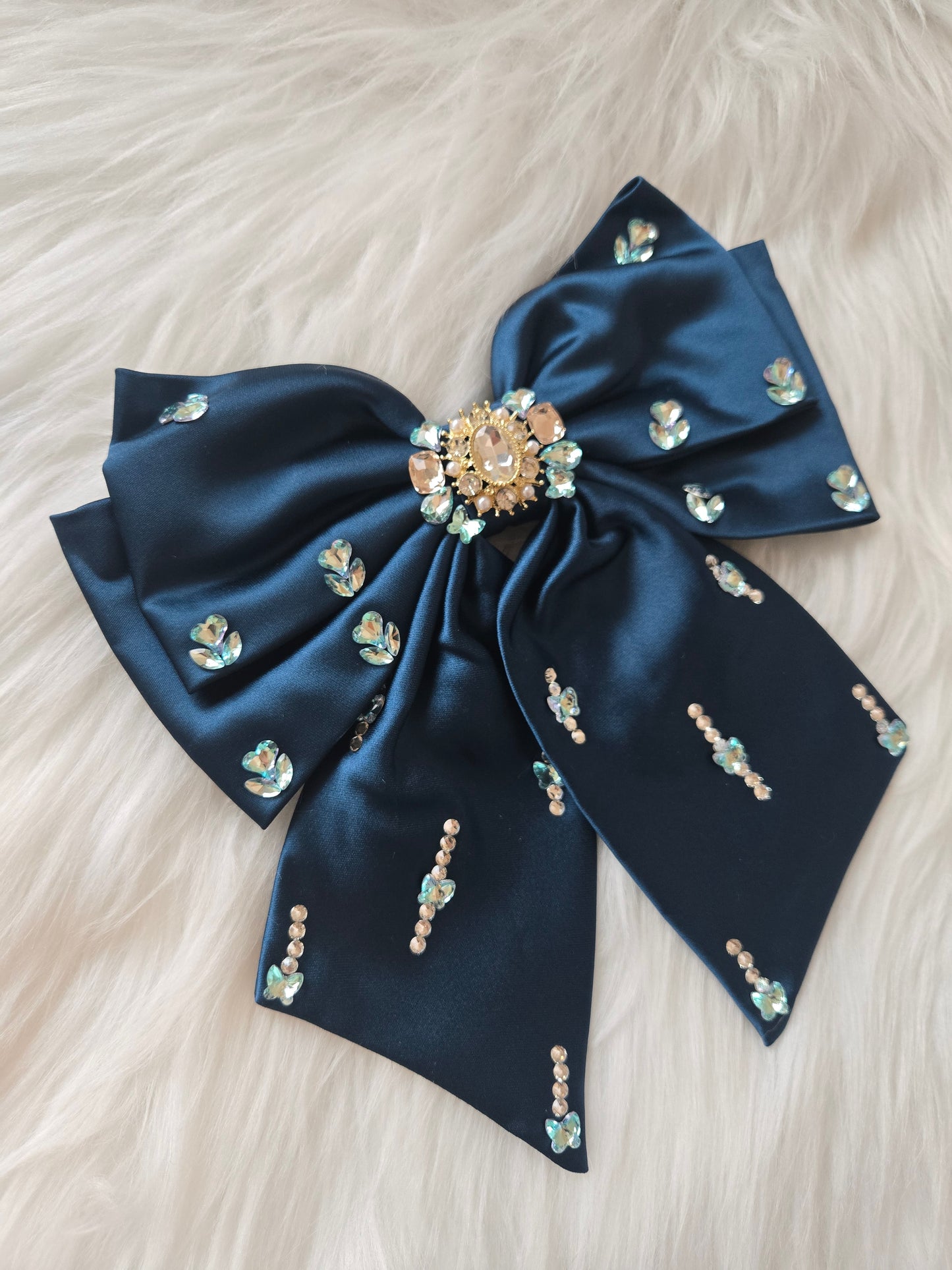 L’Opéra Satin Bow (En Couture collection)