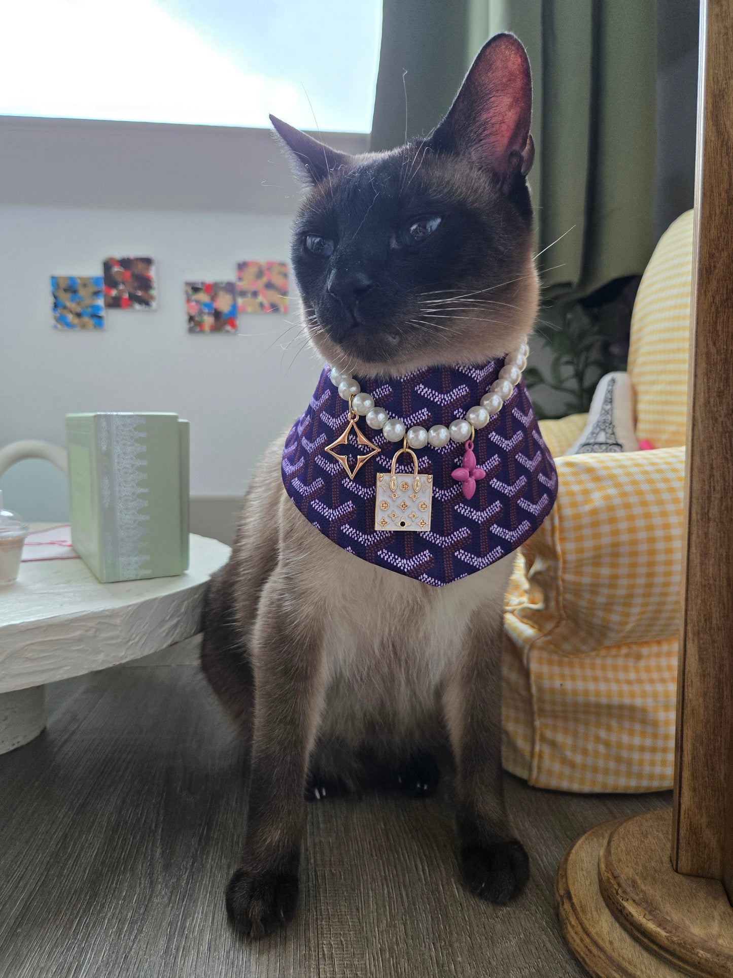 Louis Meowton White Pet Necklace