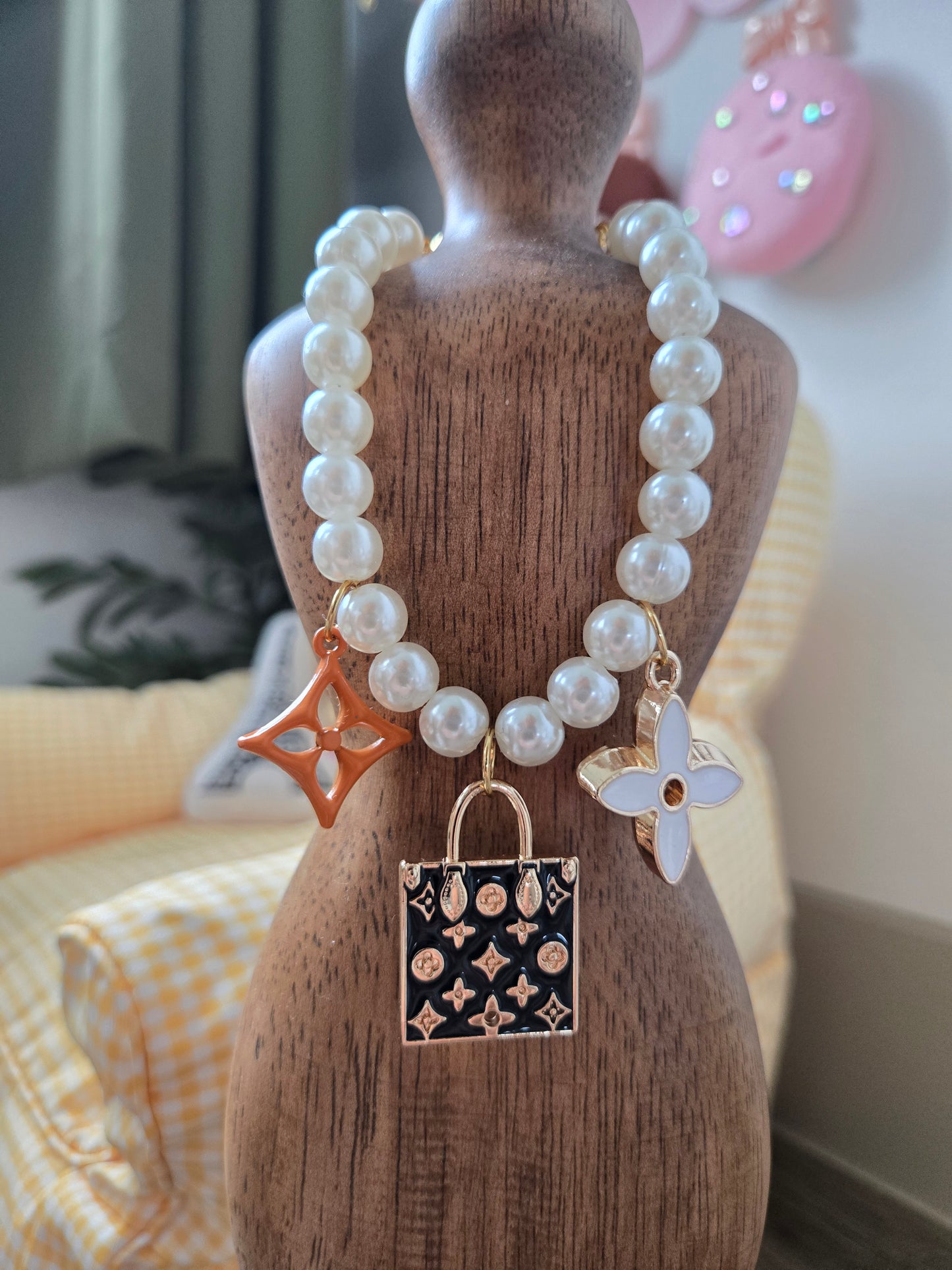 Louis Meowton Black Pet Necklace