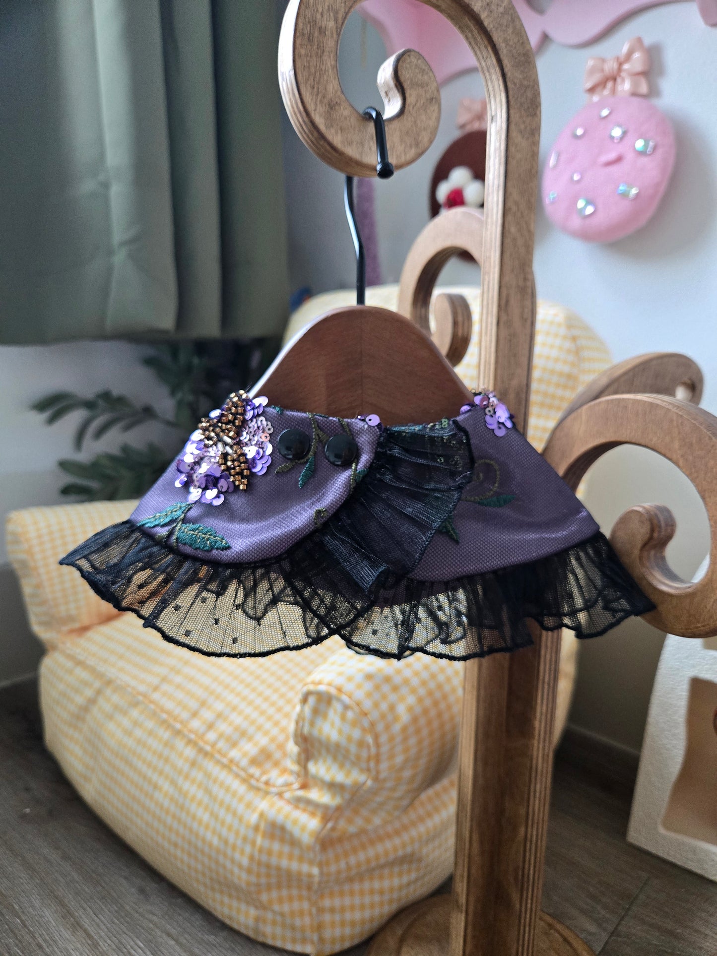 La Dahlia Noire Pet Bandana (En Couture collection)
