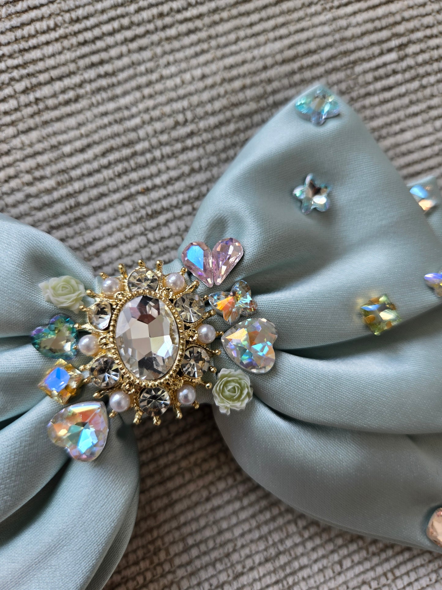 Butterfly Duchess Satin Bow (En Couture collection)