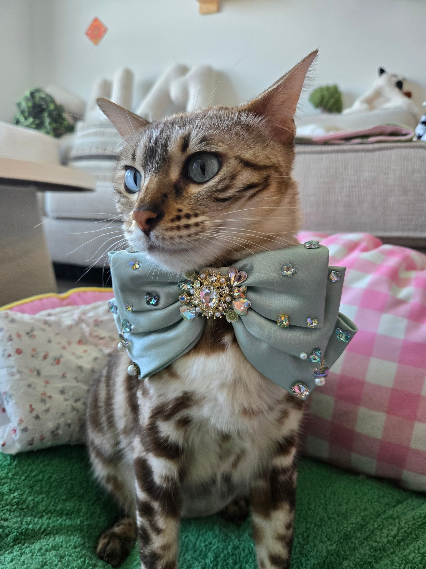Butterfly Duchess Satin Bow (En Couture collection)