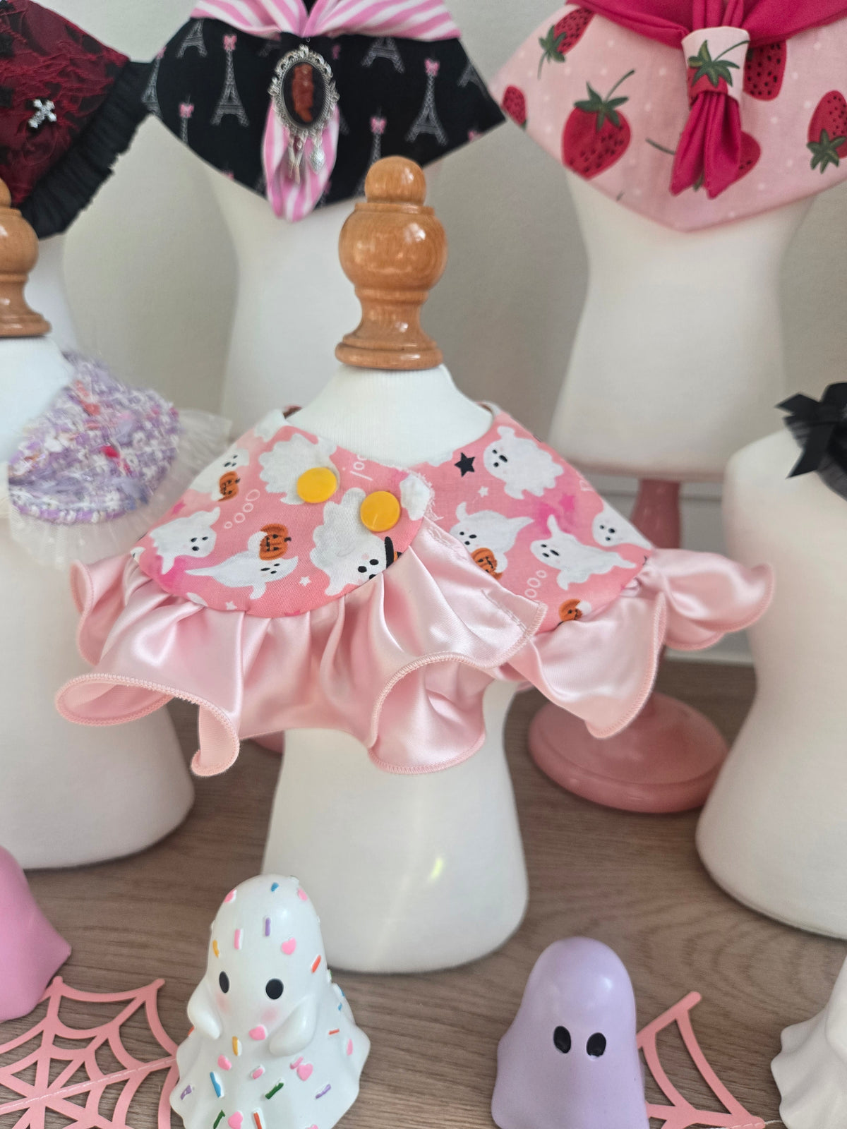 Creme Boo-lée Pet Bandana (reversible 4-way wear)