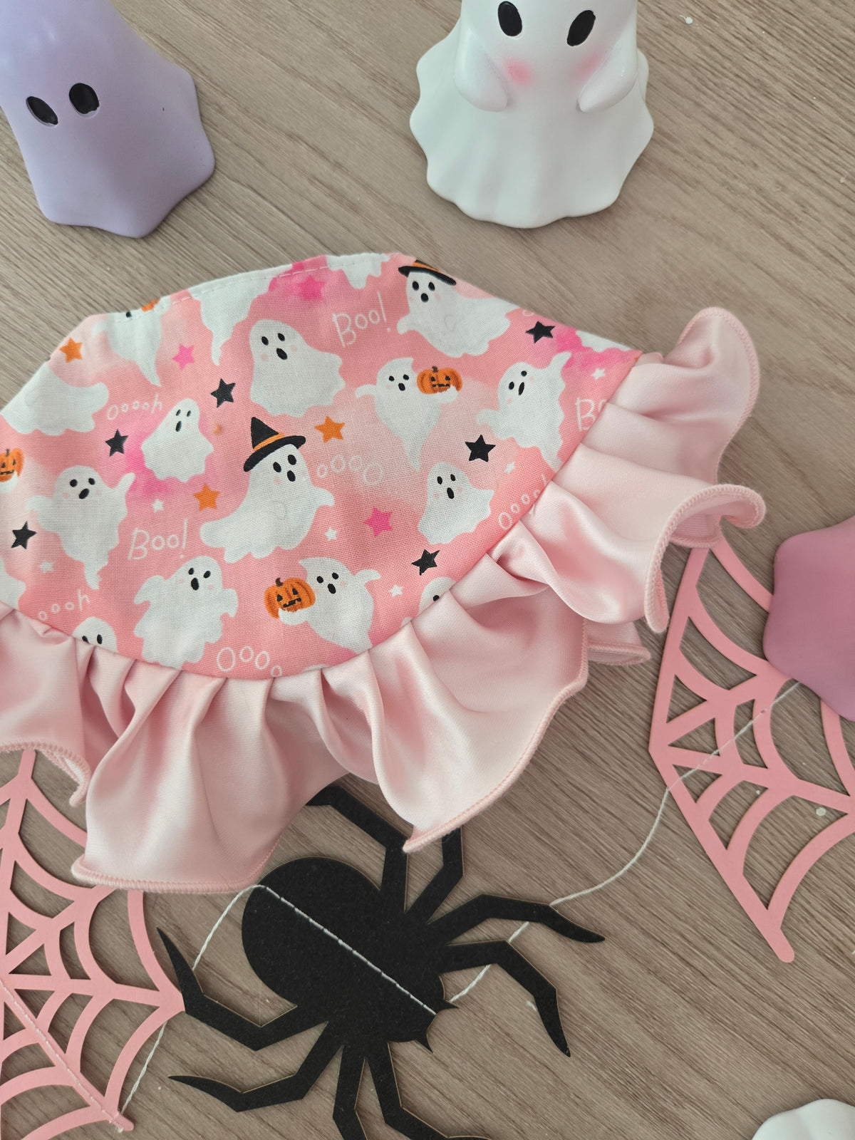 Creme Boo-lée Pet Bandana (reversible 4-way wear)