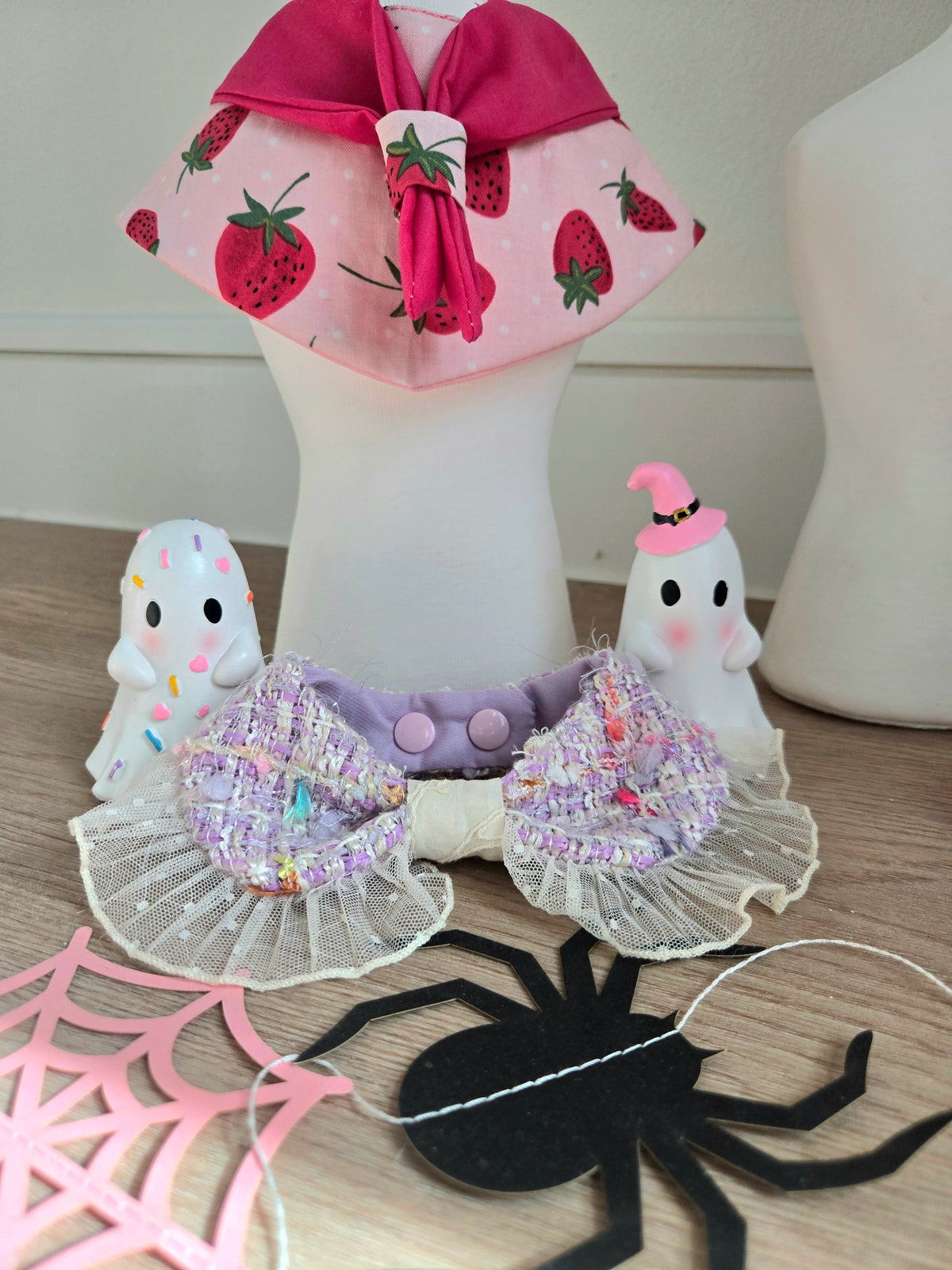 La Meringue de Minuit Pet Bandana