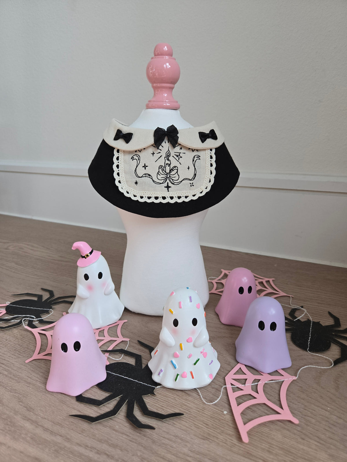 Le Pâtissier de Minuit Pet Bandana