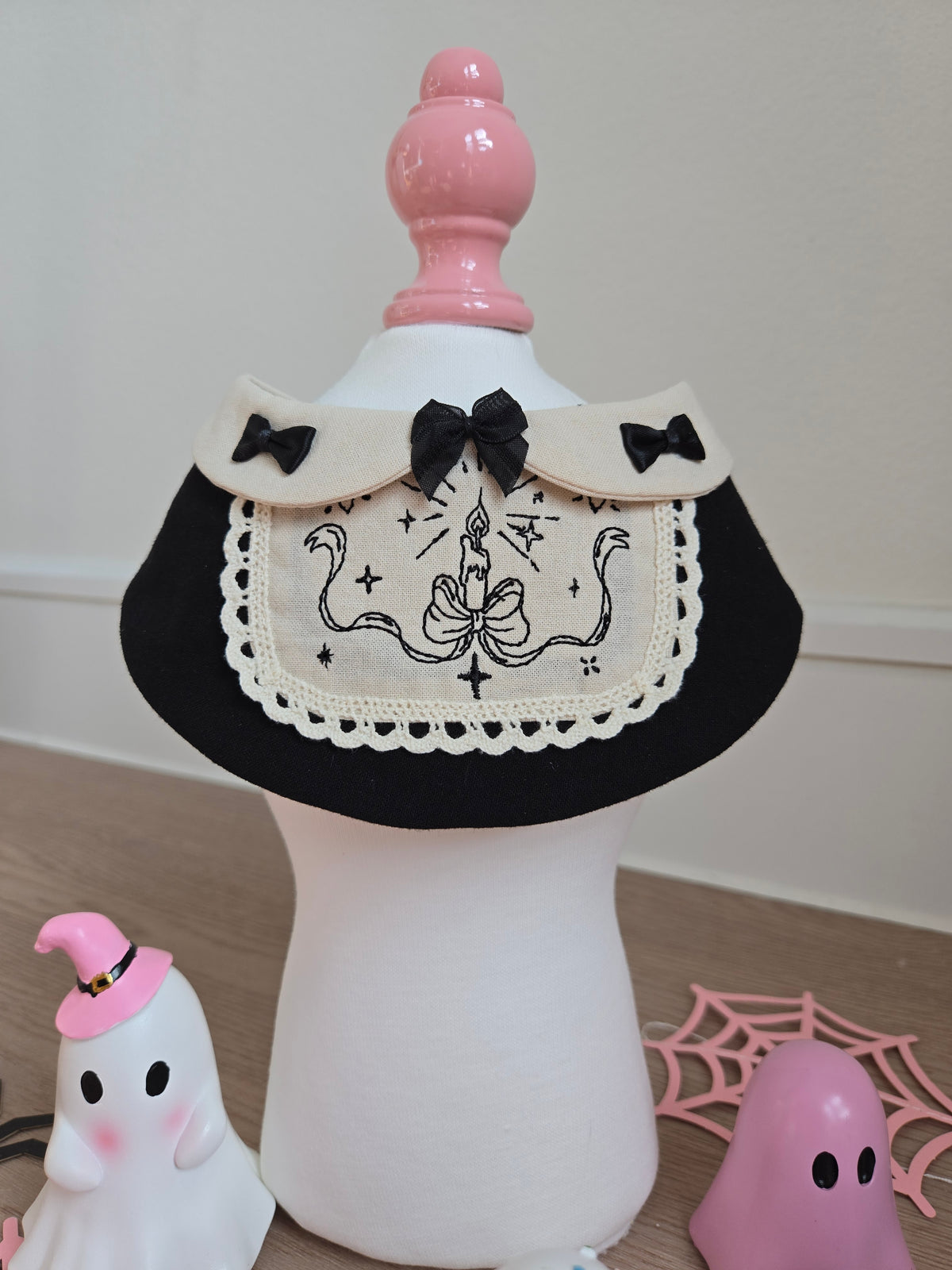 Le Pâtissier de Minuit Pet Bandana