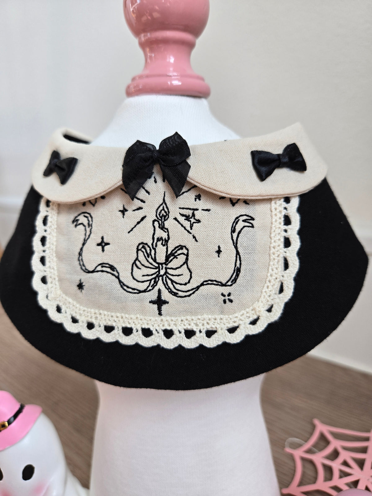 Le Pâtissier de Minuit Pet Bandana
