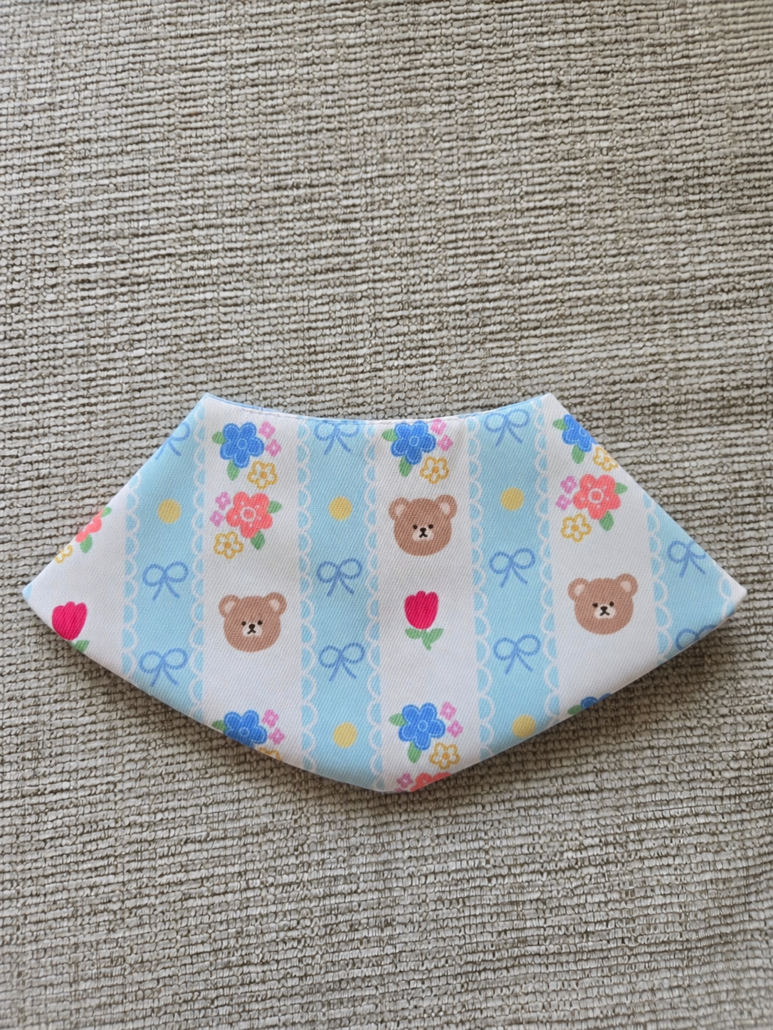 Teddy's meadow Pet Bandana (reversible 4-way wear)