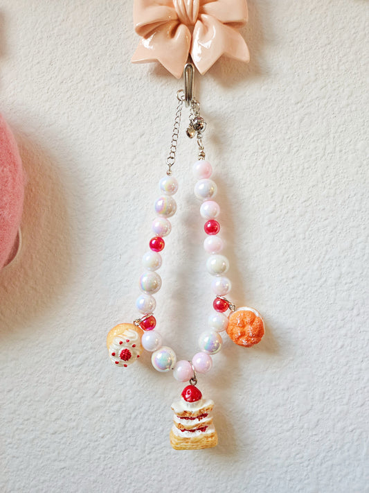 Crème de la crème pet necklace