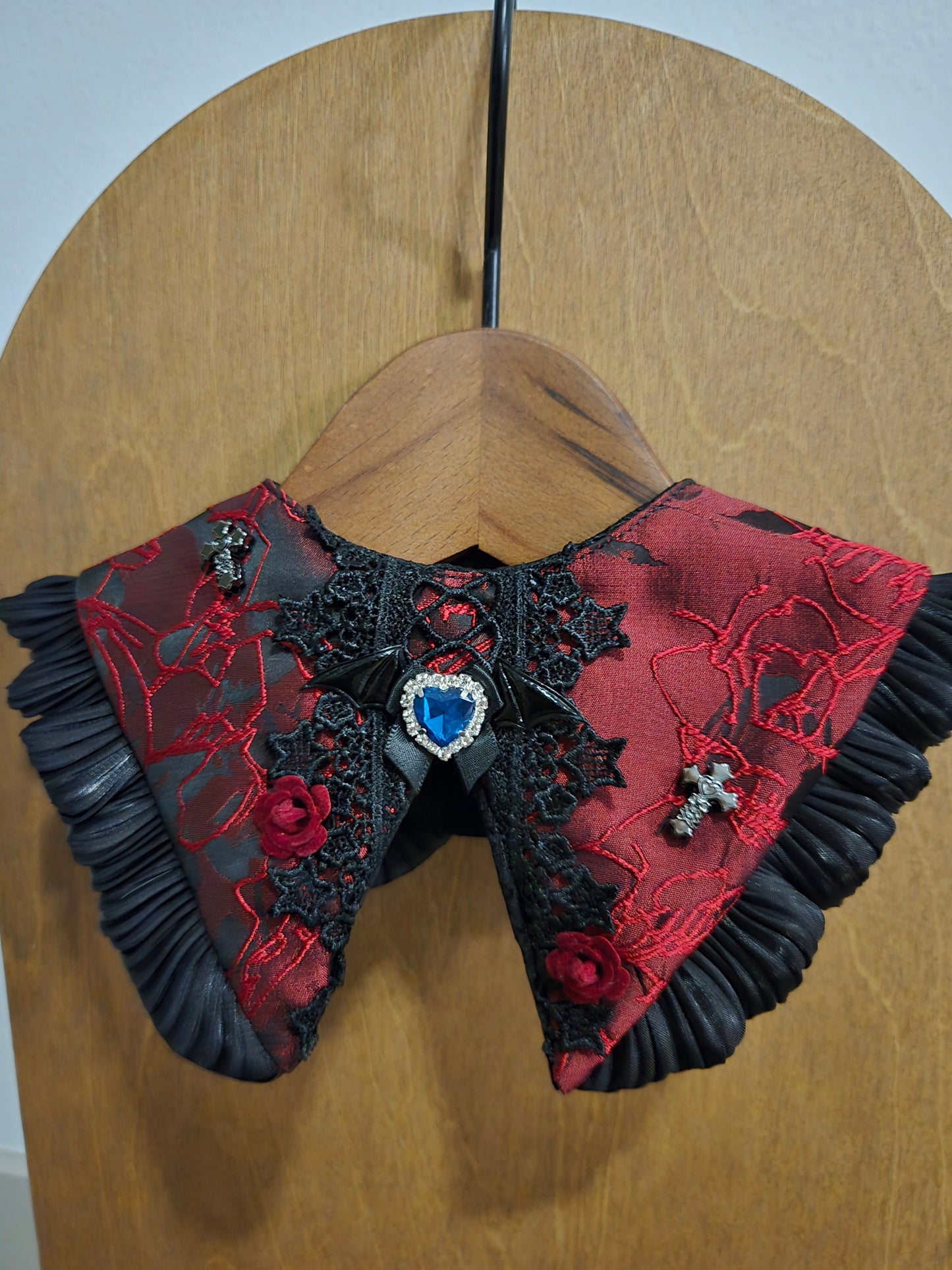 Noir Meowgic Pet Bandana